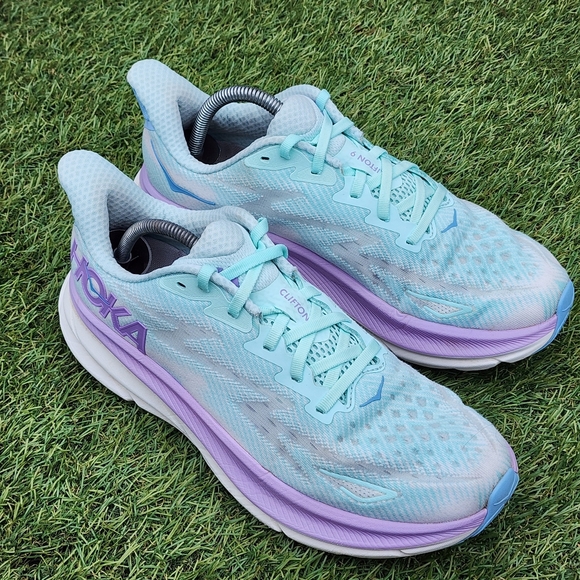 Hoka One One Shoes - HOKA CLIFTON 9 - Womens Athletic Shoes - SIZE 10B